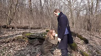 Pretty girl made a sweet blowjob in the forest on a walk in the woods